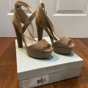 Jessica Simpson taupe suede heel